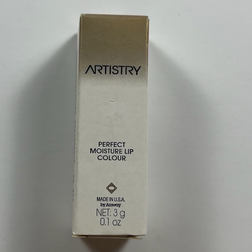 Artistry Perfect Moisture Lip Colour Fantasy Lipstick 0.1oz AA0211 Vintage